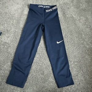 Nike Pro cropped leggings. Size XS. Super cute. Navy blue